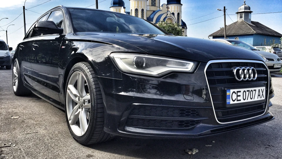 Audi A6 Avant S line
