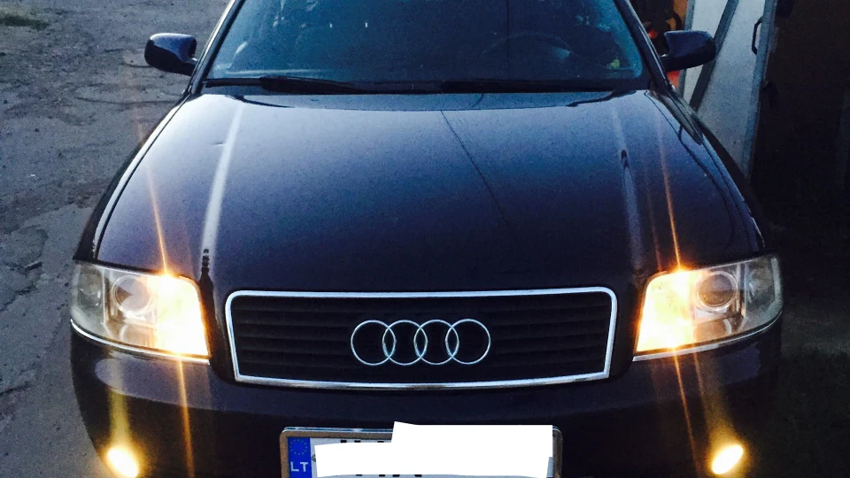 Audi A6 Avant Синій 2.5 TDI 3