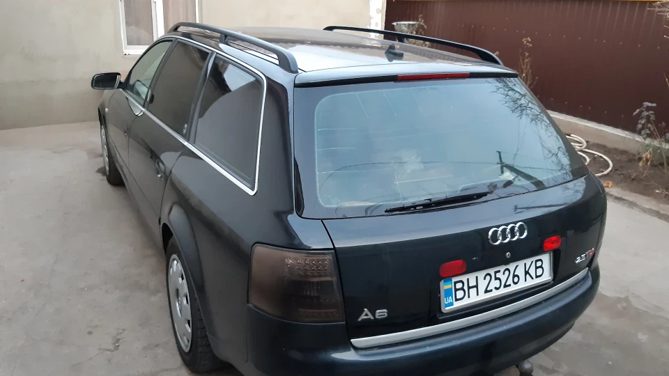Audi A6 Avant V6 2.5 TDI 2