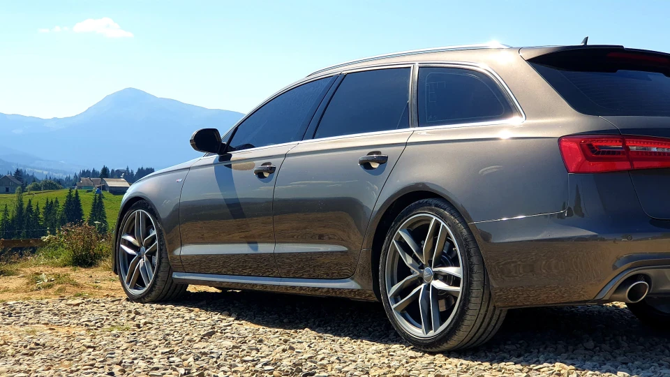 Audi A6 Avant V6 3.0 BiTDI 313 ps
