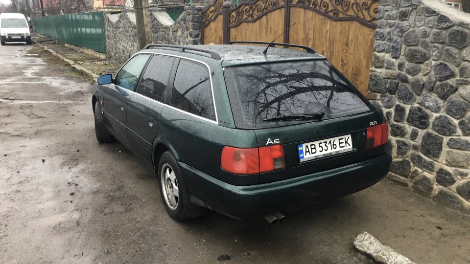 Audi A6 Avant Зелений металік 2
