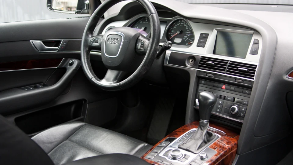 Audi A6 2
