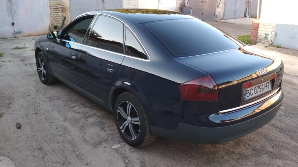 Audi A6 1.8 атм 2