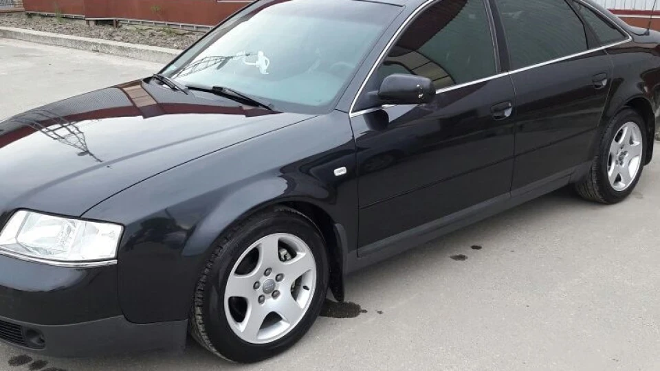 Audi A6 1.8 T 4