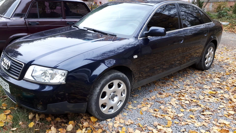 Audi A6 1.8 турбо Синій Металік