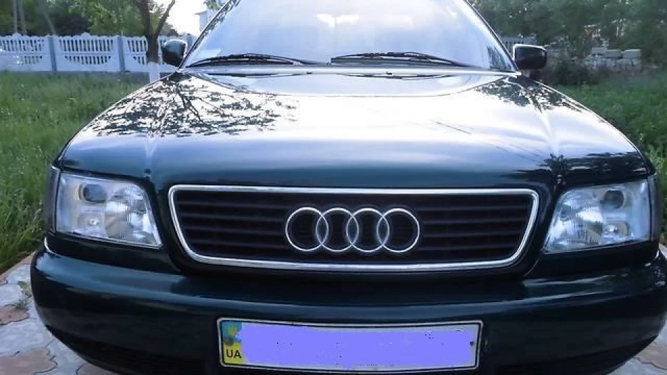 Audi A6 2.0 АВК Шестерочка)