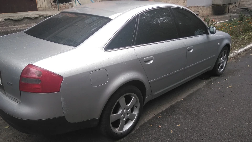 Audi A6 2,4 бензин 4