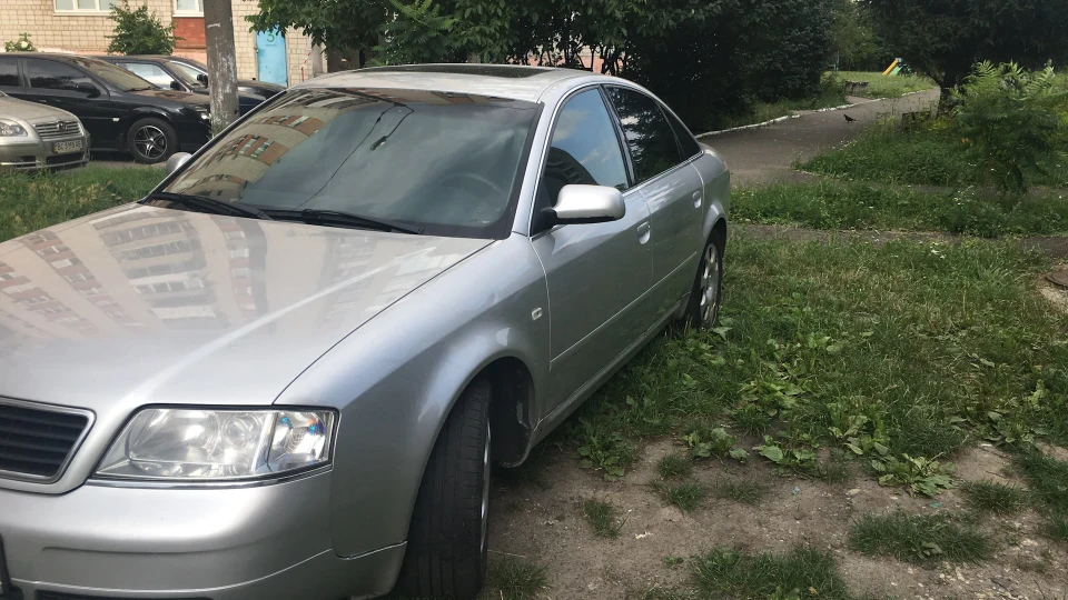 Audi A6 2.4 газ/бензин 2