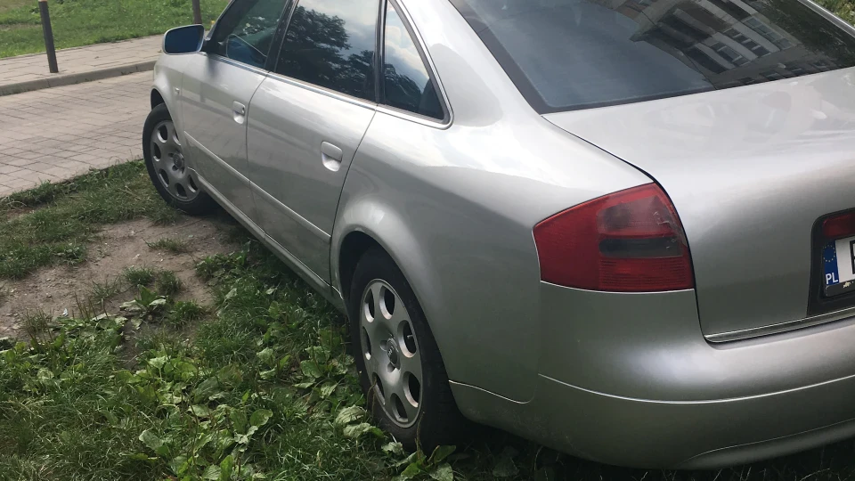 Audi A6 2.4 газ/бензин 3
