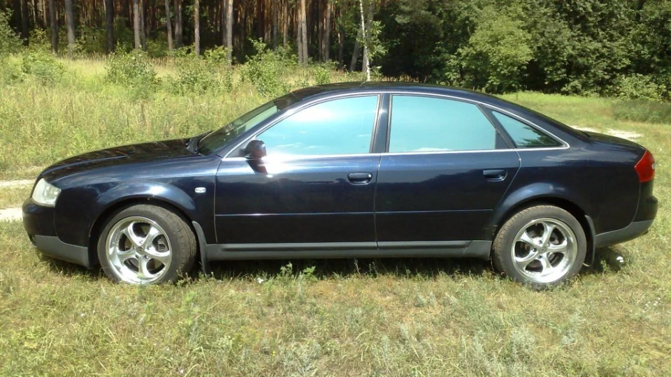 Audi A6 2.4 quattro