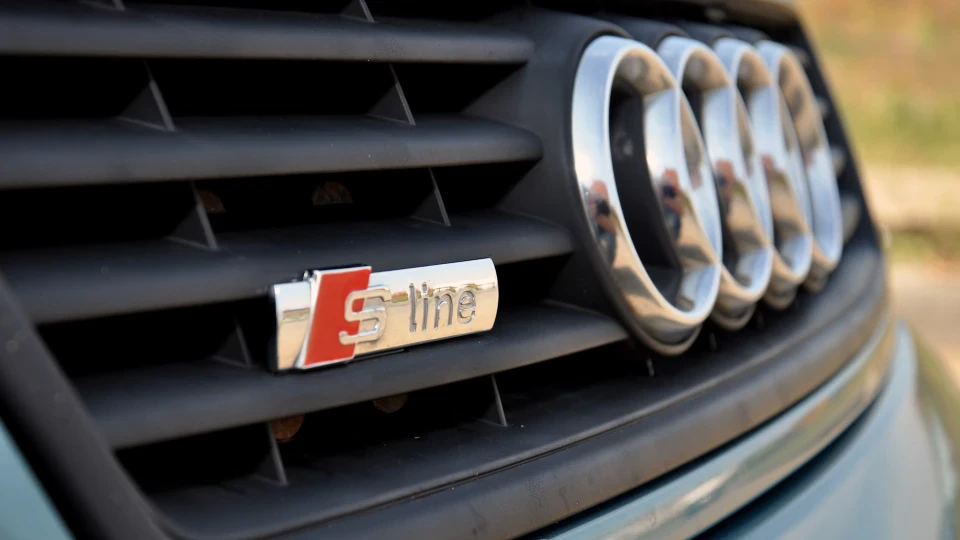 Audi A6 2.4 v6 3