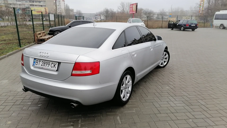 Audi A6 2.4 2