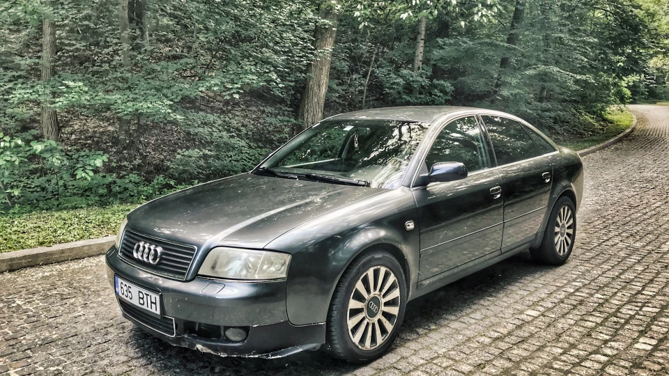 Audi A6 2.5 TD, 6MT 2