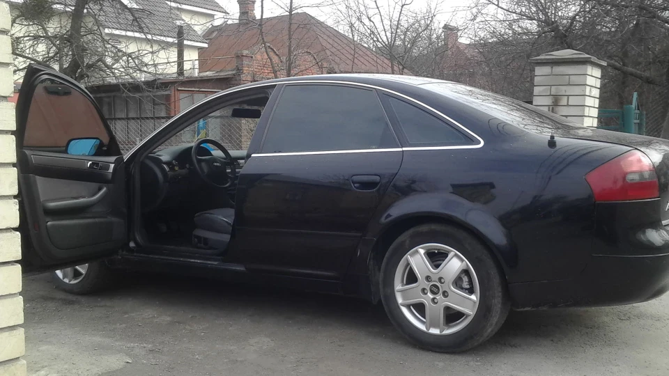 Audi A6 2.5 tdi Ake 2
