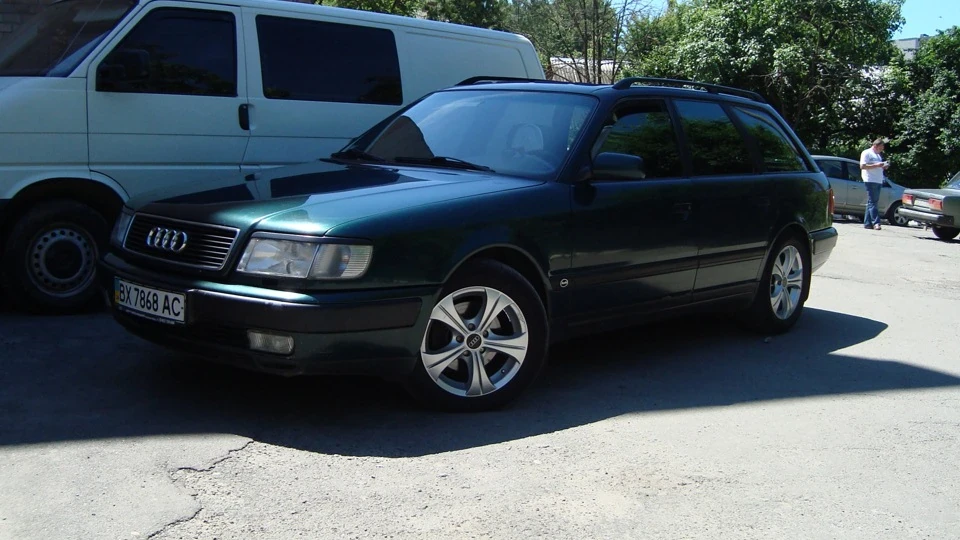 Audi A6 2.5 TDI AVANT 4