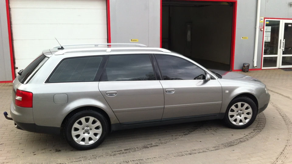 Audi A6 2.5 TDI QUATTRO 4