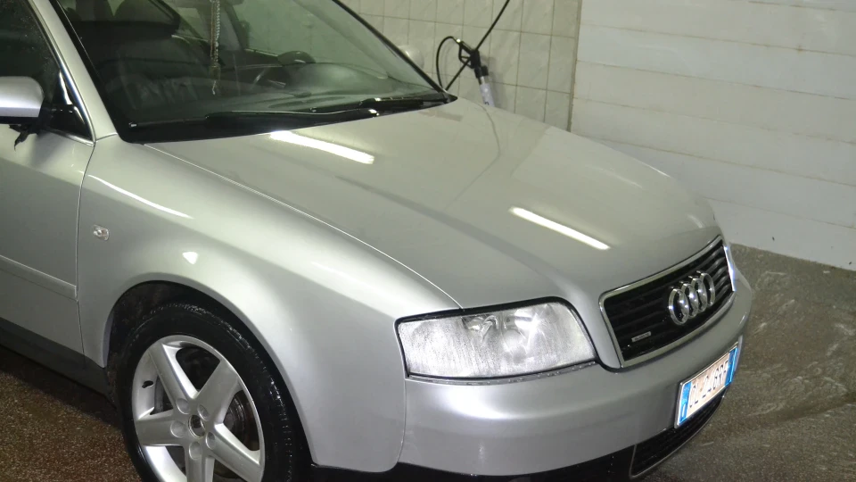 Audi A6 2.5 тді quattro 4