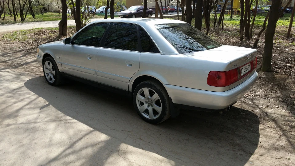 Audi A6 2.5 TDI Quattro 2