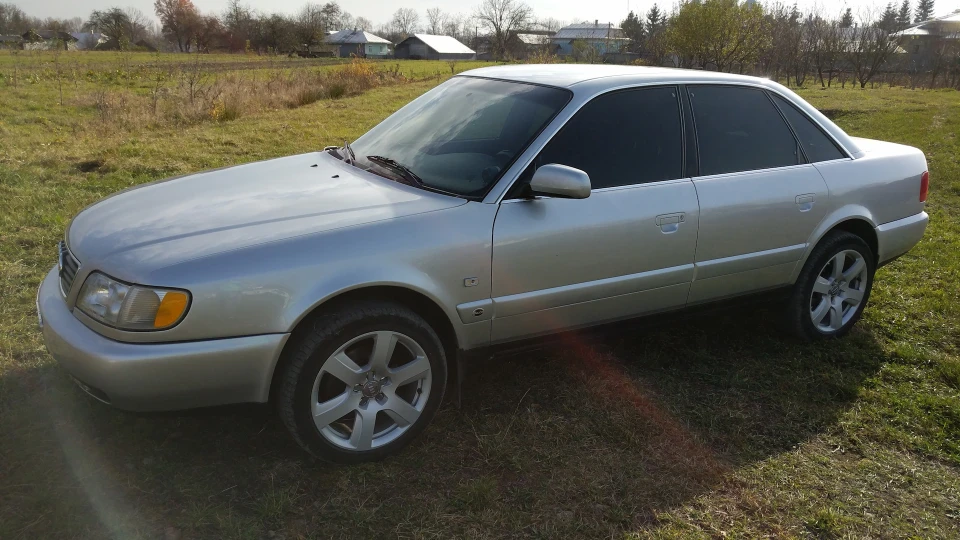 Audi A6 2.5 TDI Quattro 4