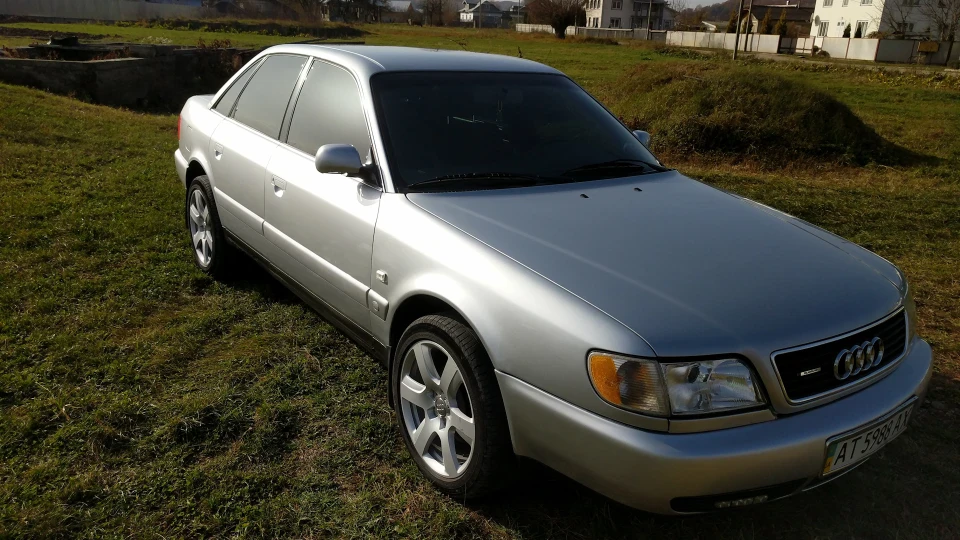 Audi A6 2.5 TDI Quattro 5