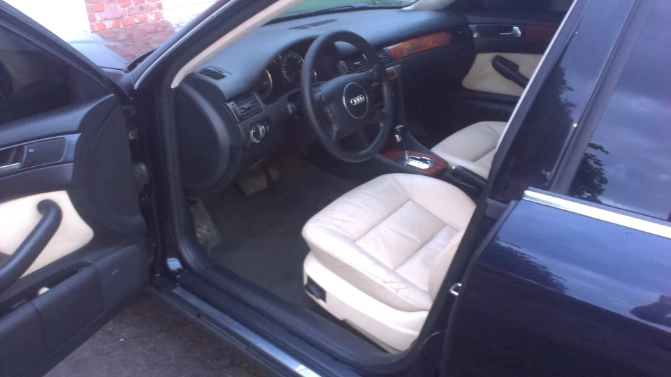 Audi A6 2,5 TDI QUATTRO 3
