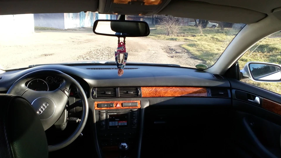 Audi A6 2.5 TDI V6 (BDG) 4