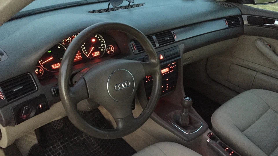Audi A6 2.5 tdi 2