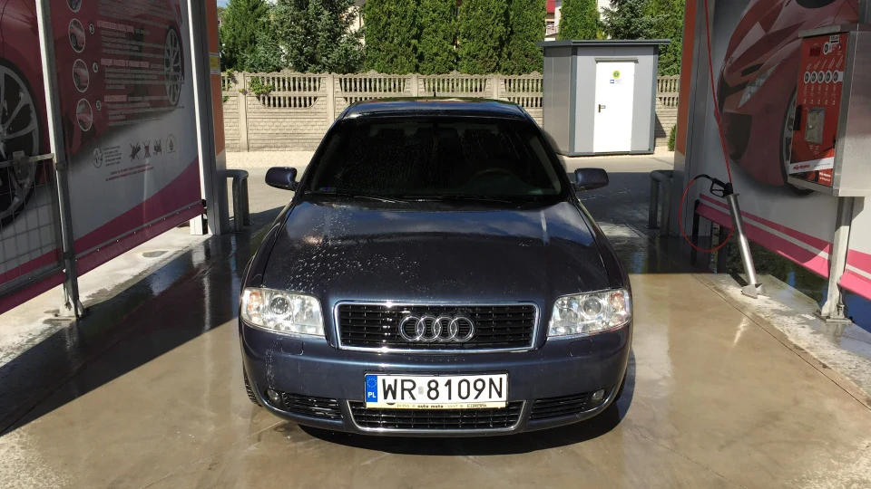 Audi A6 2.5 tdi 3