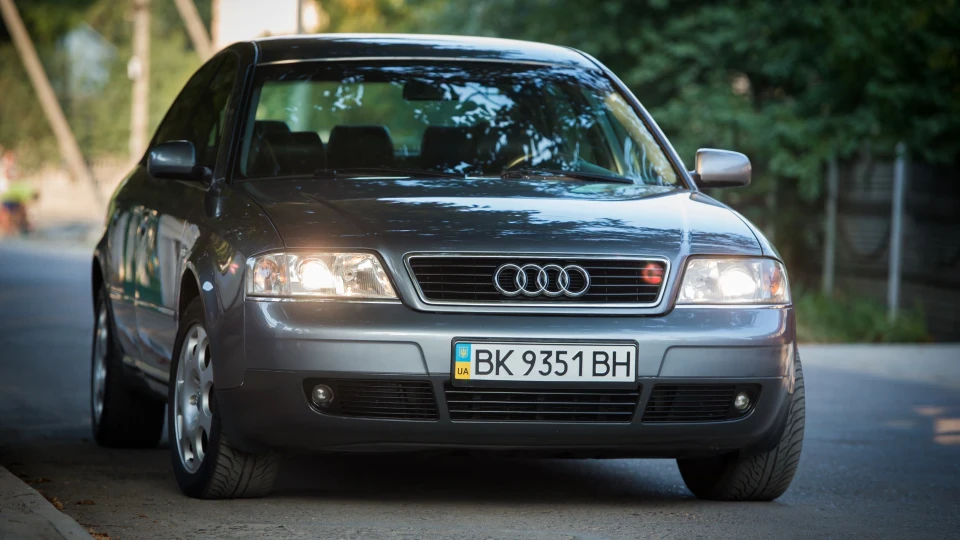 Audi A6 2.5 TDI 4