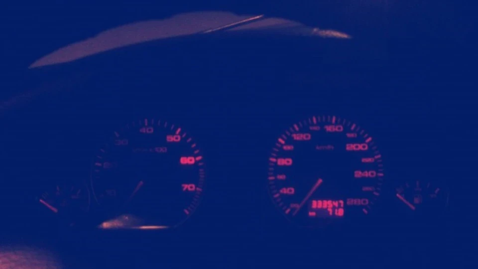 Audi A6 (2.6 Автомат) 2
