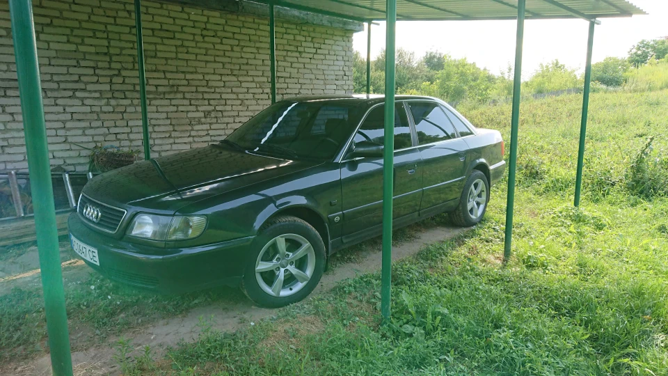 Audi A6 2.6 V6 4