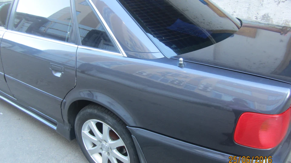 Audi A6 2.6 5