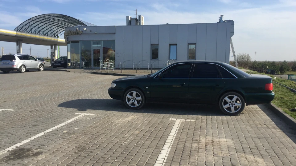 Audi A6 2.6
