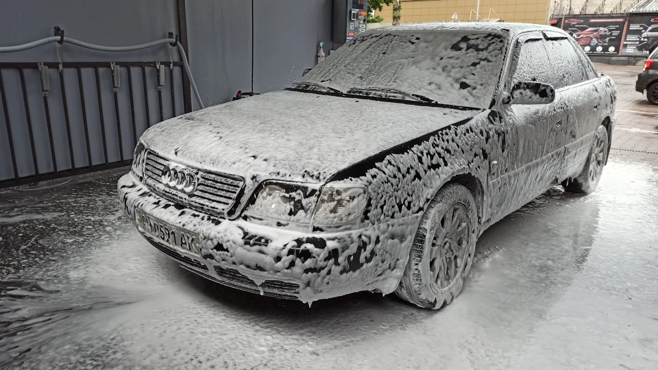 Audi A6 2.6ABC 5