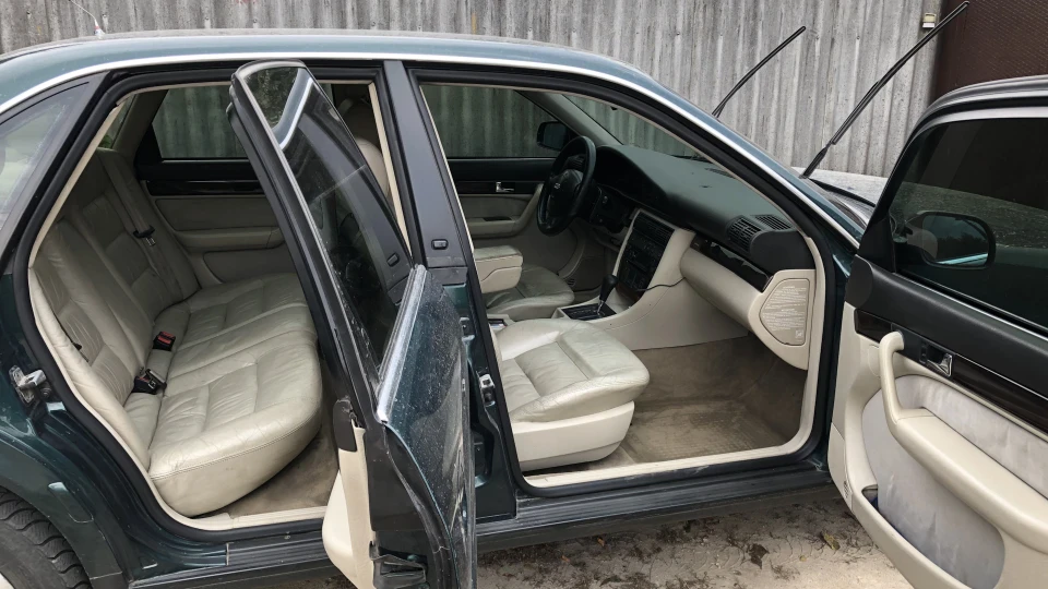 Audi A6 2.8 Quattro 3