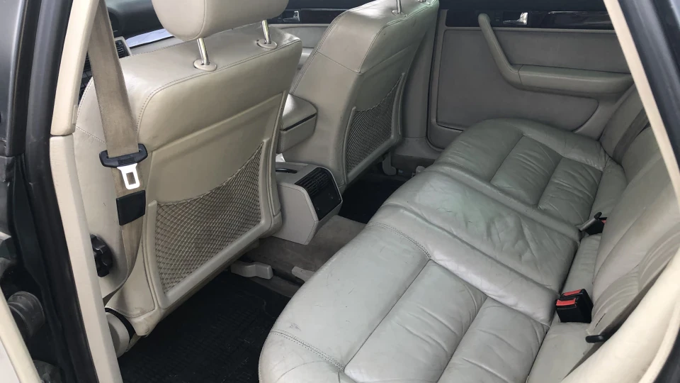 Audi A6 2.8 Quattro 4