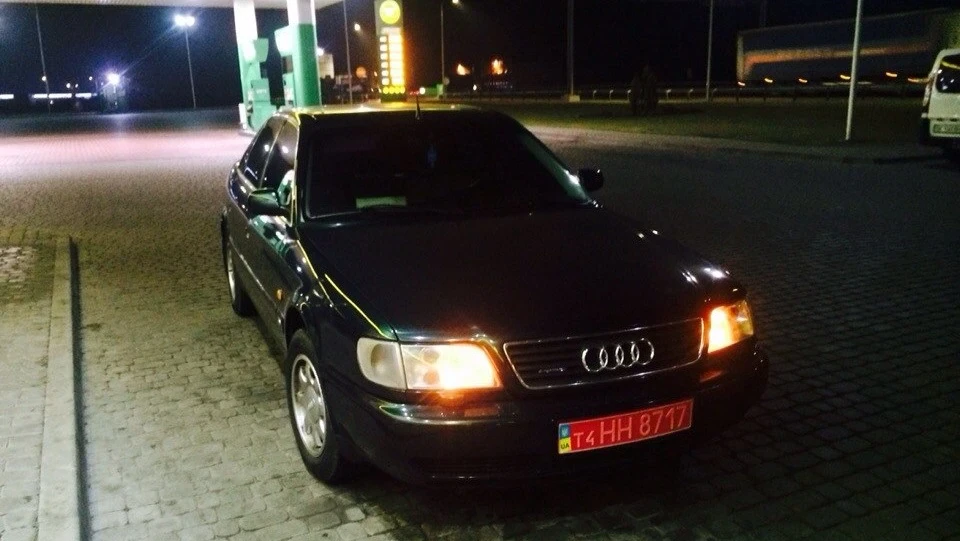 Audi A6 2.8 quattro 5