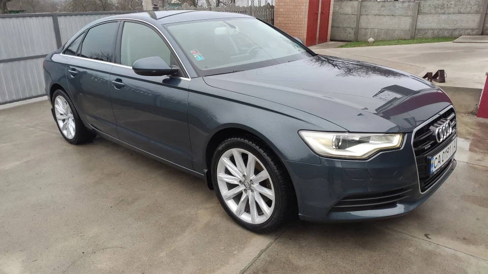 Audi A6 2.8 quattro 4