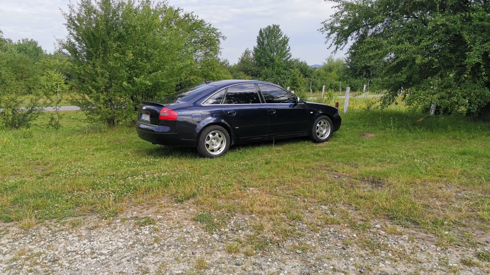 Audi A6 2,8 quattro 5