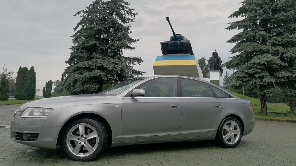 Audi A6 3.0 TDI QUATTRO 4