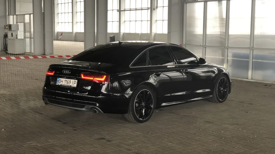 Audi A6 3.0 TFSI Black Edition 2