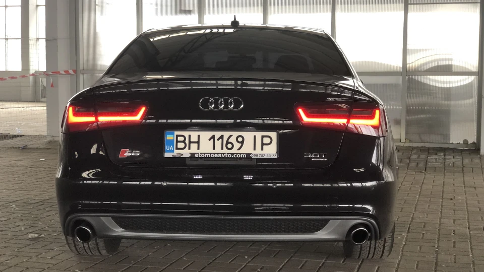 Audi A6 3.0 TFSI Black Edition 3