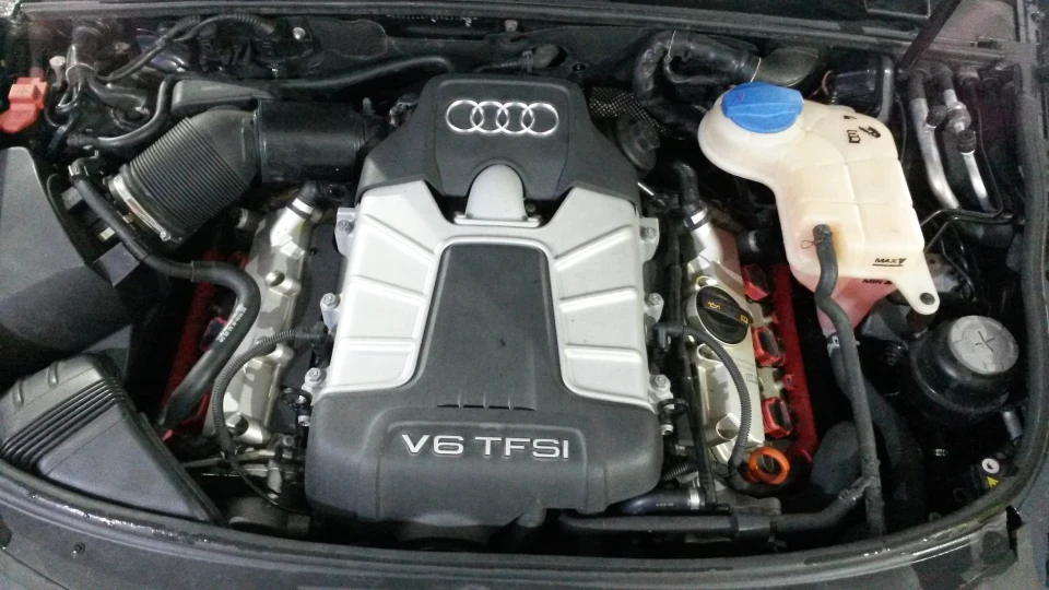 Audi A6 3.0 TFSI 2
