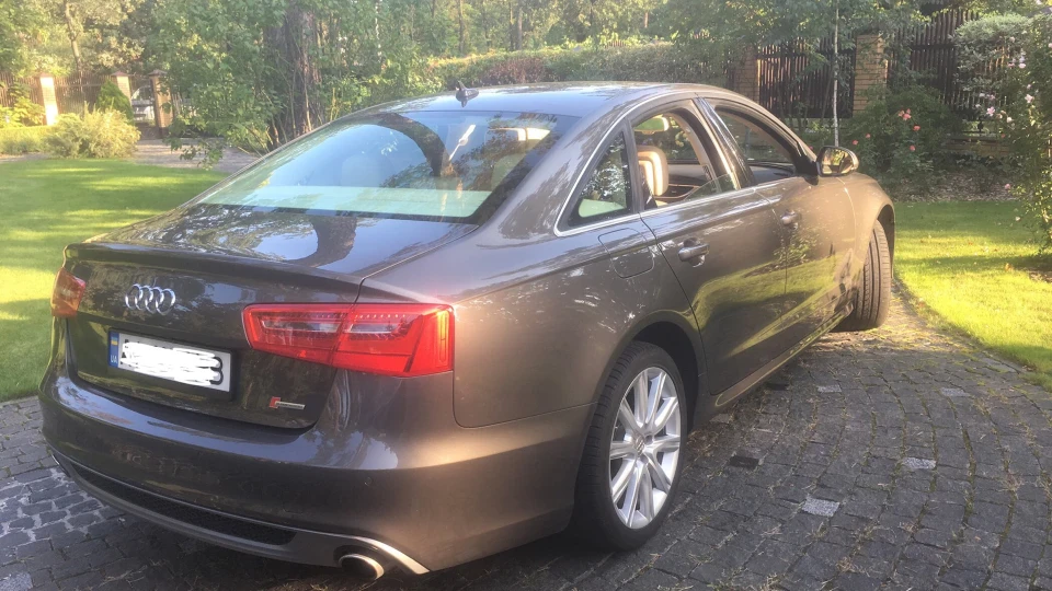 Audi A6 3.0 tfsi 2