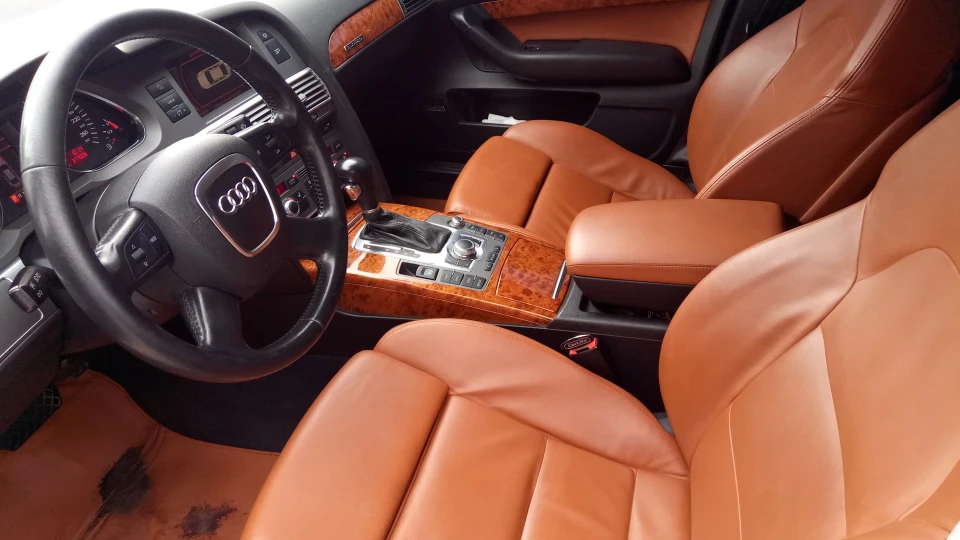 Audi A6 3.0tdi QUATTRO 2