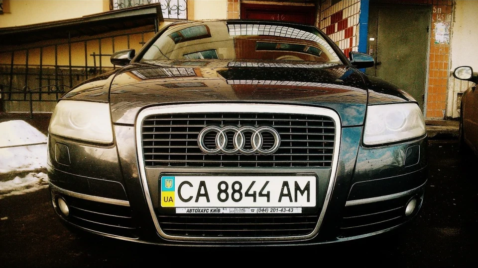 Audi A6 3.2 TFSI Quattro 2