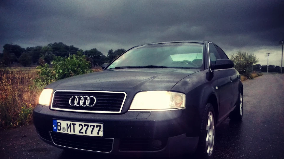 Audi A6 Black Panther 4