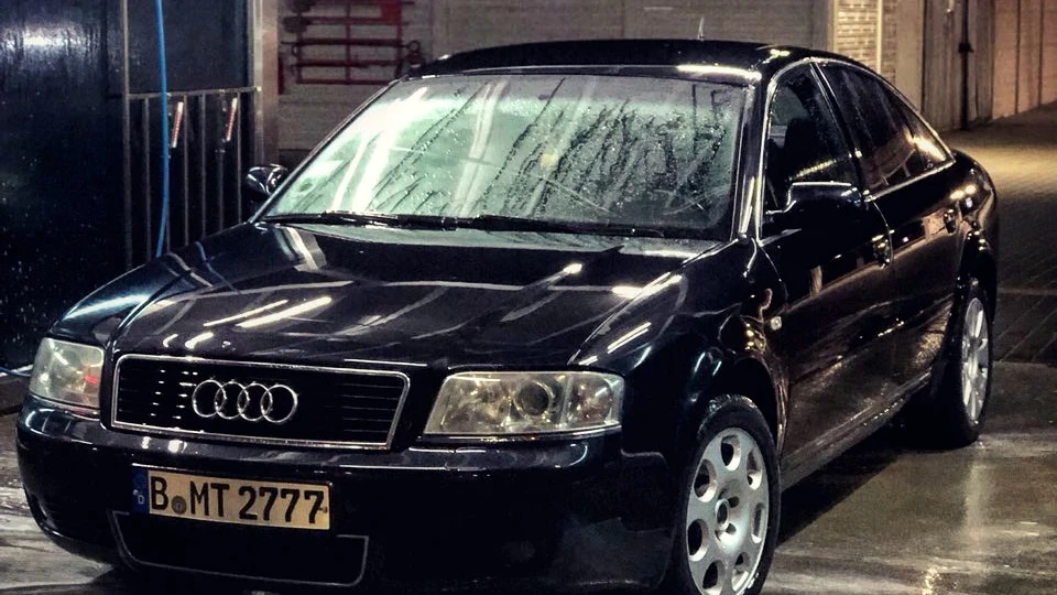 Audi A6 Black Panther 5