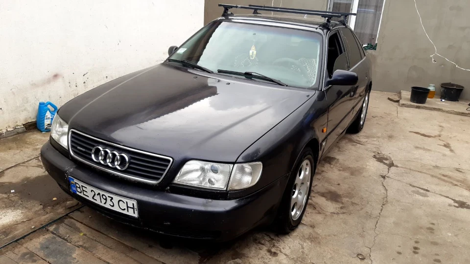 Audi A6 C4 quattro 3