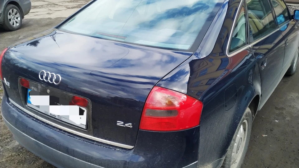 Audi A6 C5 2.4 4